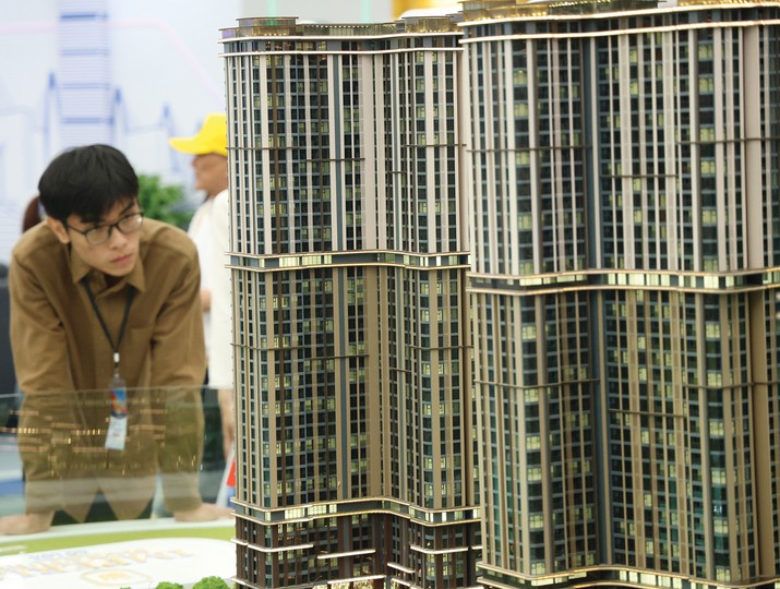 Tiếp cận nhà ở chưa bao giờ là dễ dàng với người trẻ. Ảnh: Dũng Minh.