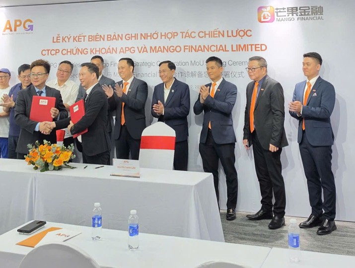 Chứng khoán APG hợp tác chiến lược cùng định chế tài chính Hồng Kông