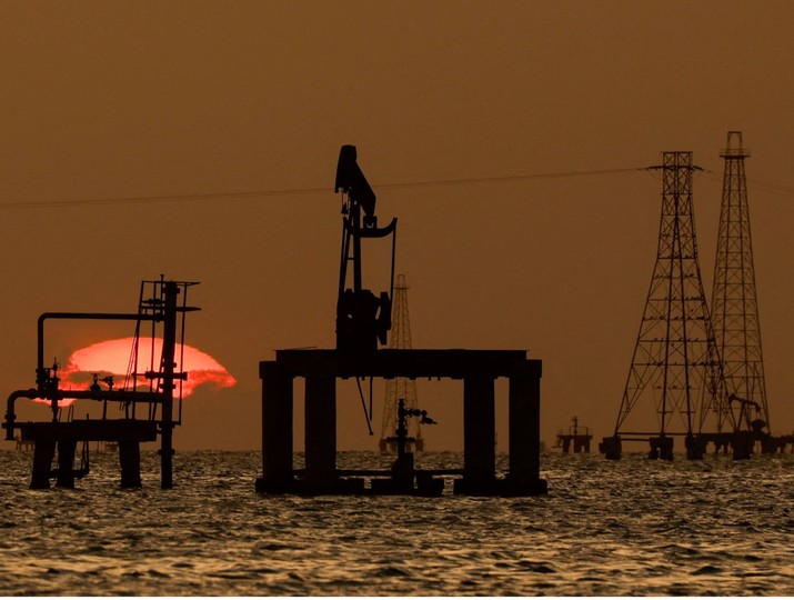 IEA: Nhu cầu dầu mỏ toàn cầu sẽ tăng chậm hơn trong năm nay