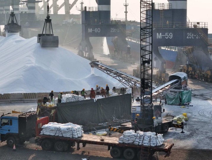 Trung Quốc định hình lại chuỗi cung ứng hoá chất nông nghiệp toàn cầu