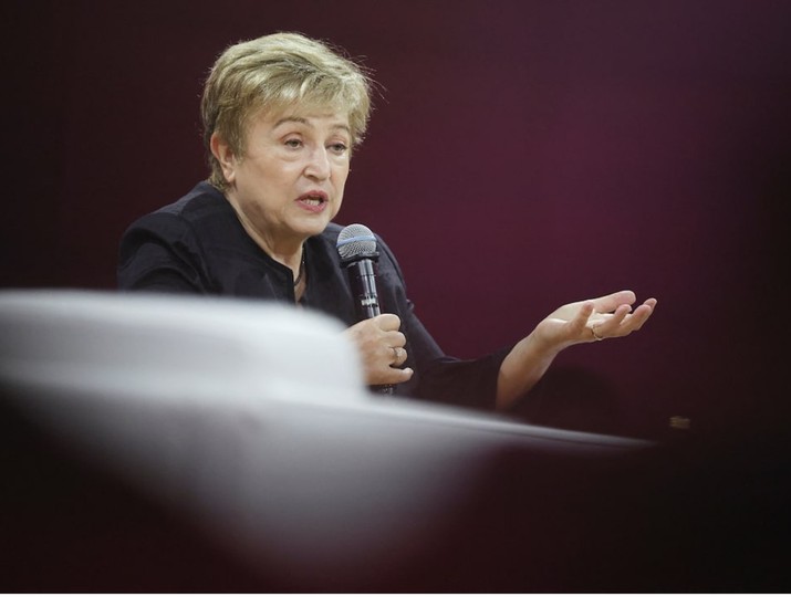 IMF: Đầu tư vào AI giúp tăng trưởng toàn cầu ở mức khoảng 3% trong năm nay