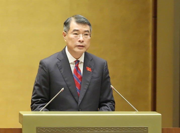 Thủ tướng Chính phủ Lê Minh Hưng trình bày báo cáo kinh tế xã hội và ngân sách trước Quốc hội chiều 9/4 (Ảnh: Quốc hội)