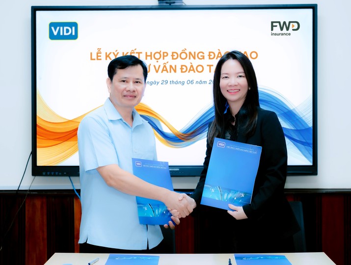 FWD Việt Nam hợp tác cùng VIDI trong chuẩn hóa đào tạo tư vấn bảo hiểm