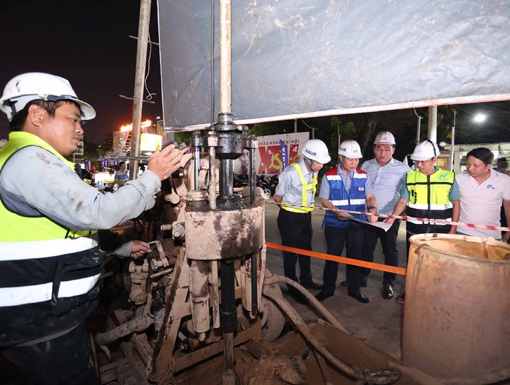Tuyến Metro số 2 TP.HCM tăng tốc thi công trong đêm ngay sau lễ khởi công 