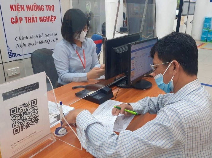 Việc khai báo tìm kiếm việc làm hàng tháng vốn buộc người lao động phải đến trực tiếp trung tâm dịch vụ việc làm nay được thực hiện bằng hình thức trực tuyến từ năm 2026. 