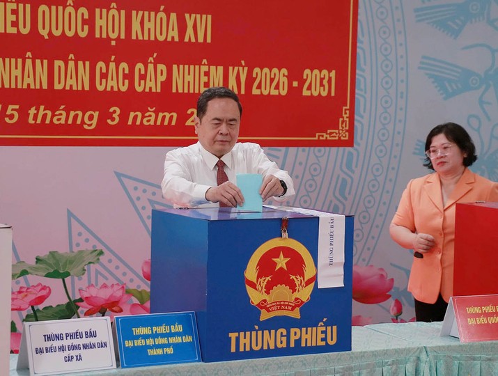 [Ảnh] Chủ tịch Quốc hội Trần Thanh Mẫn tham dự, bỏ phiếu bầu cử tại xã Hóc Môn, TP.HCM 