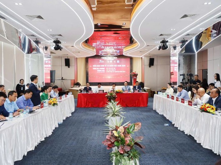 Phiên đối thoại đầu tiên trong khuôn khổ vòng địa phương của VPSF 2026 được tổ chức ngày 27/3 tại Khánh Hòa, nhân dịp Đại hội Hội DNT Khánh Hòa lần thứ nhất.