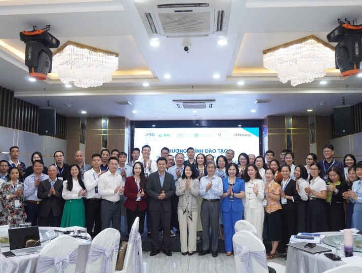 Các đại biểu tham gia khóa đào tạo. Ảnh: Minh Chiến.