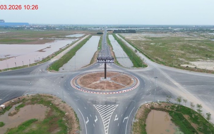 Sự gia nhập của hàng nghìn doanh nghiệp mới cho thấy môi trường đầu tư - kinh doanh tại Hưng Yên đang ngày càng hấp dẫn. Trong ảnh: KCN Hải Long với hạ tầng đồng bộ, pháp lý hoàn chỉnh, nhà đầu tư có thể triển khai Dự án ngay trên mặt bằng sạch