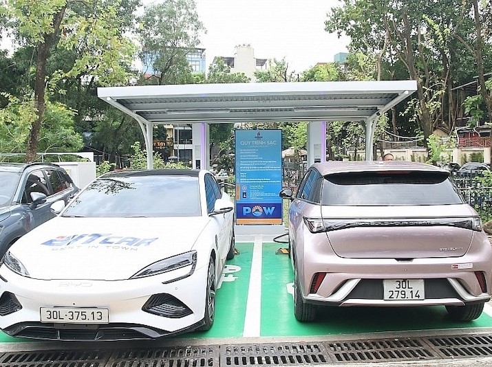 Lộ diện áp lực mới trong cấp điện cho xe điện 