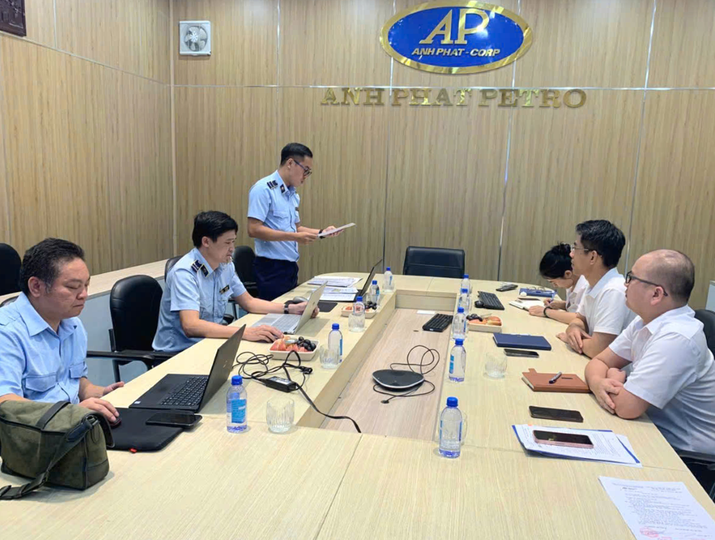Công ty CP Anh Phát Petro (Thanh Hóa) bị phạt 190 triệu đồng. 