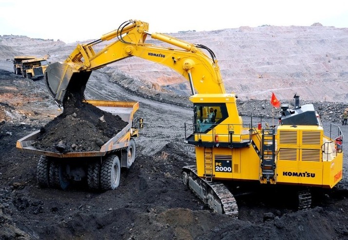 Nghị quyết này áp dụng đối với tổ chức, cá nhân được cấp giấy phép khai thác khoáng sản than; cơ quan quản lý nhà nước có liên quan.