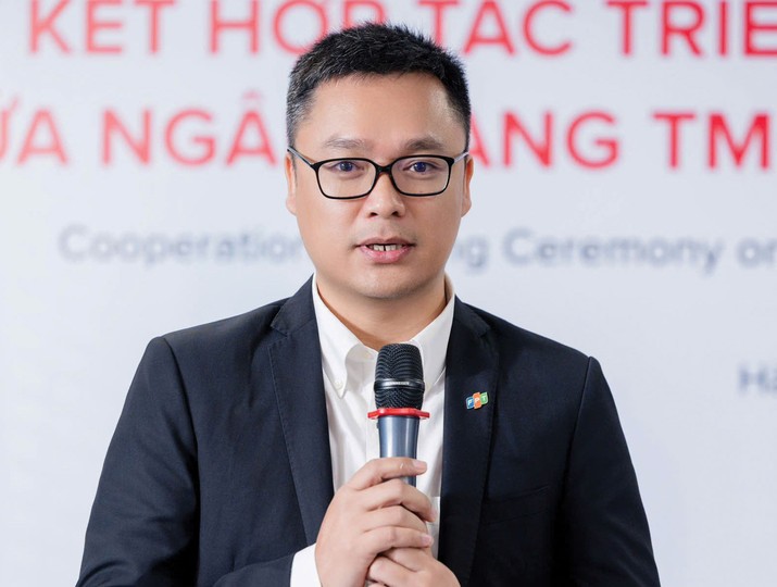 Ông Đào Hồng Giang, Phó chủ tịch điều hành kiêm giám đốc Khối Tài chính - Ngân hàng, FPT IS, Tập đoàn FPT 
