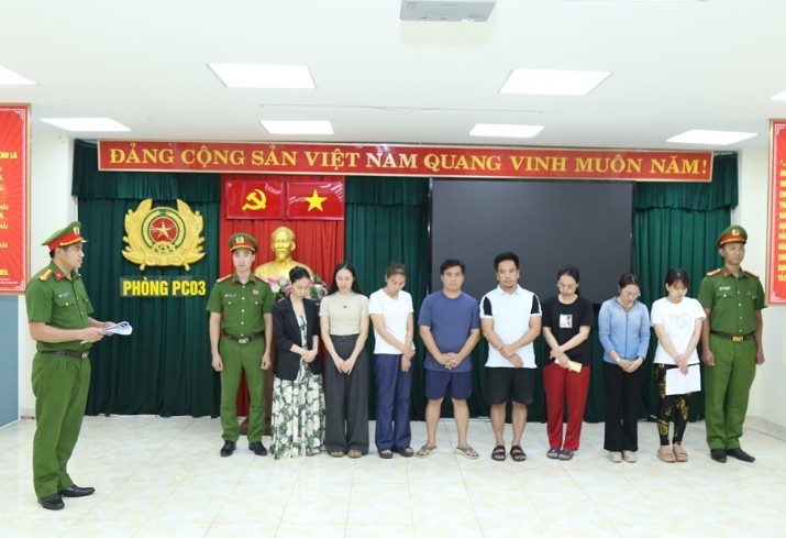 Ngày 13/3/2026, Công an tỉnh Đồng Nai phá chuyên án, bắt giữ các đối tượng về hành vi mua bán trái phép hơn 10.000 tờ hóa đơn với tổng số tiền hơn 6.000 tỷ đồng. Ảnh: Bộ Công an.