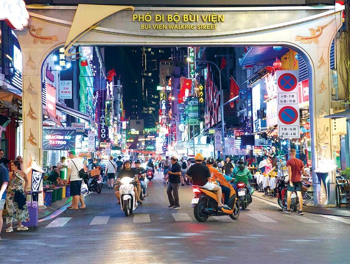 Mức chi tiêu bình quân và thời gian lưu trú của khách du lịch tại TP.HCM vẫn thấp so với các đô thị cạnh tranh trong khu vực. Ảnh: HS