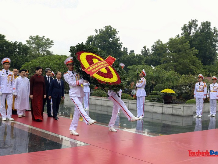 [Ảnh] 81 năm Quốc khánh: Lãnh đạo Đảng, Nhà nước vào Lăng viếng Chủ tịch Hồ Chí Minh 