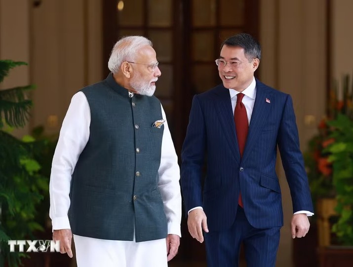 Thủ tướng Lê Minh Hưng gặp Thủ tướng Cộng hòa Ấn Độ Narendra Modi. (Ảnh: Dương Giang/TTXVN)