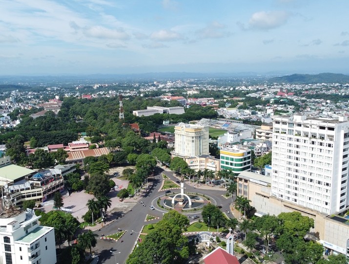 Hội nghị công bố Quyết định thành lập Ban Quản lý các khu kinh tế và các khu công nghiệp Đắk Lắk sẽ được tổ chức tại phường Buôn Ma Thuột.