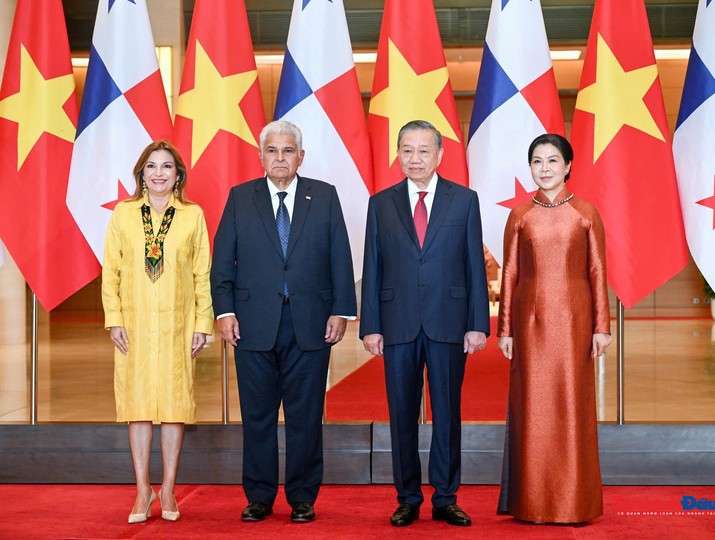[Ảnh] Tổng Bí thư, Chủ tịch nước Tô Lâm và Phu nhân đón Tổng thống Panama và Phu nhân 