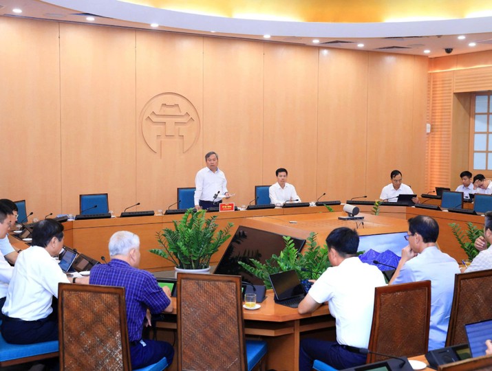 Chủ tịch UBND TP. Hà Nội Vũ Đại Thắng chủ trì cuộc họp.
