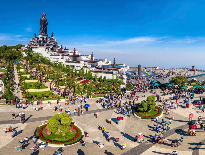 Khu du lịch Sun World Ba Den Mountain chính thức đón vị khách thứ 5 triệu đi cáp treo lên núi Bà Đen từ đầu năm đến nay