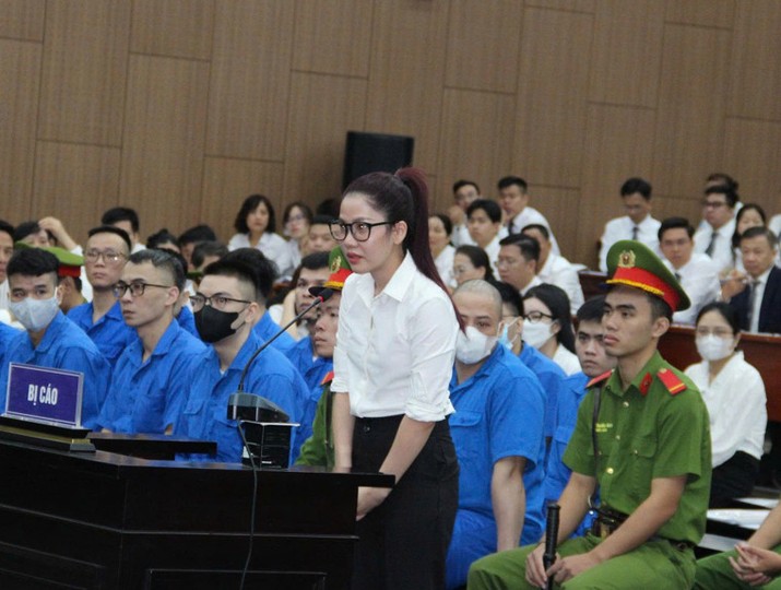 Nguyễn Thanh Tâm, bạn gái của Phó Đức Nam, khai báo về số tiền khổng lồ được giao quản lý.