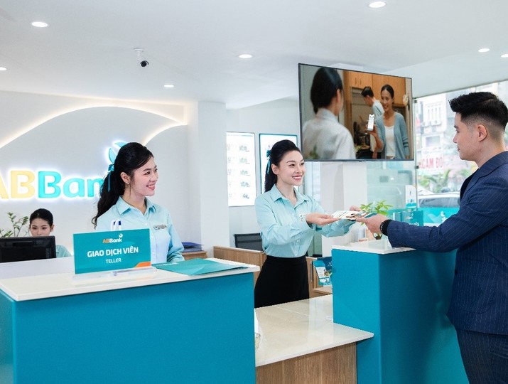 ABBank vừa được Ngân hàng Nhà nước chấp thuận tăng vốn điều lệ thêm tối đa 10.765 tỷ đồng. 
