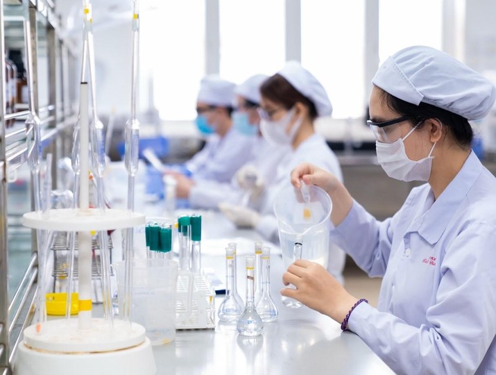 Dược Hậu Giang (DHG): Quý I/2026 hoàn thành 34,5% kế hoạch lợi nhuận năm, chia cổ tức 50% bằng tiền