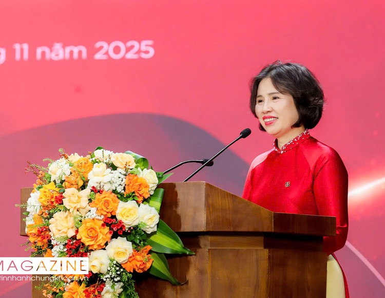 [eMagazine] AI và chuyển đổi số: Thách thức và cơ hội của nhân lực ngân hàng Việt