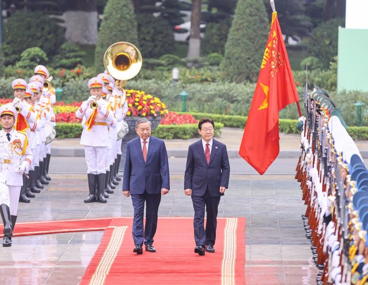 [Toàn cảnh] Lễ đón chính thức Tổng thống Hàn Quốc 