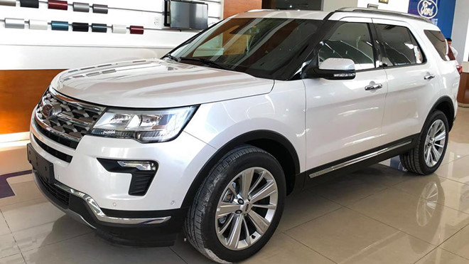 Khách Việt thờ ơ, Ford Explorer giảm 269 triệu đồng để kích cầu | Xe | ĐTCK