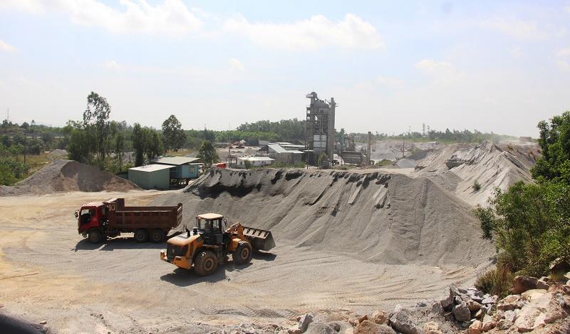 Đội” giá vật liệu xây dựng ở Quảng Nam: Rút giấy phép các mỏ bán không