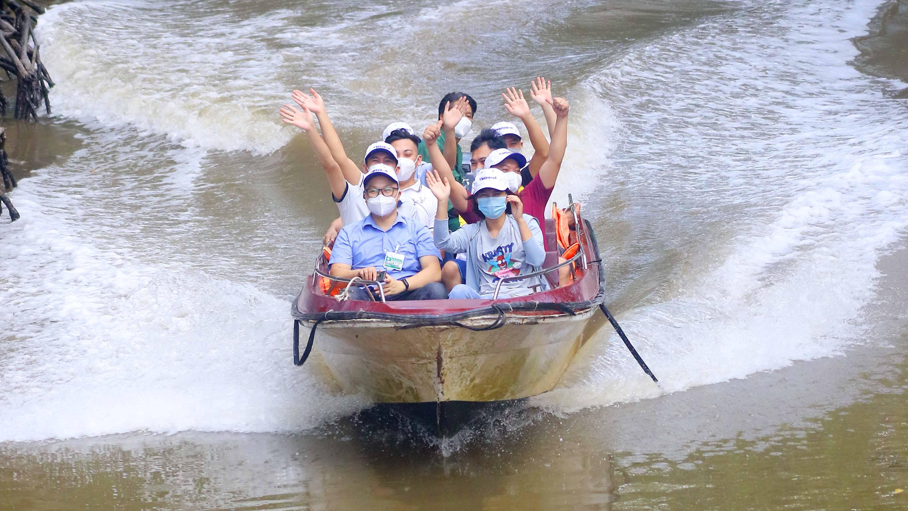 TP.HCM tổ chức tour du lịch đặc biệt về Cần Giờ