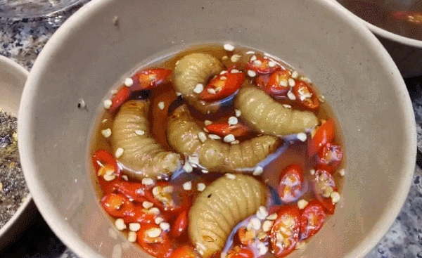 Những đặc sản Việt lọt top món ăn “kinh dị” bậc nhất hành tinh ảnh 5