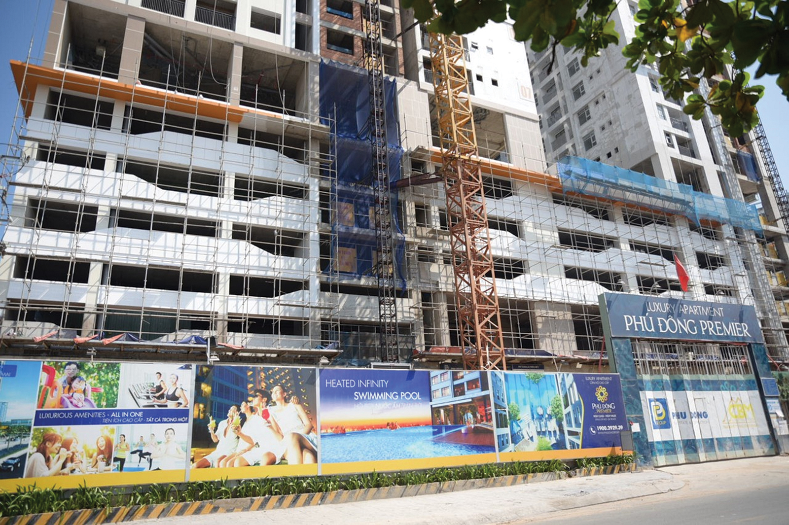Chủ đầu tư chạy đua “xuyên dịch” để sớm giao nhà