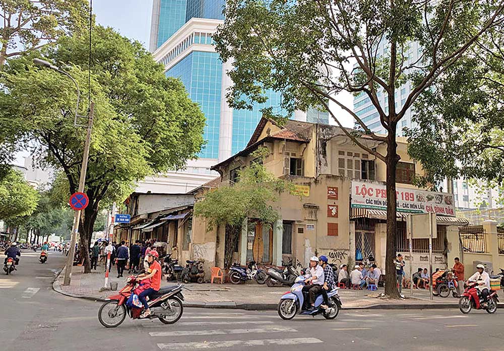 “Đại gia” Đinh Trường Chinh và chiêu thâu tóm, lướt sóng đất công - Bài 2: Vào tay tư nhân, 730 tỷ đồng “sinh sôi” lên hơn 2.200 tỷ đồng