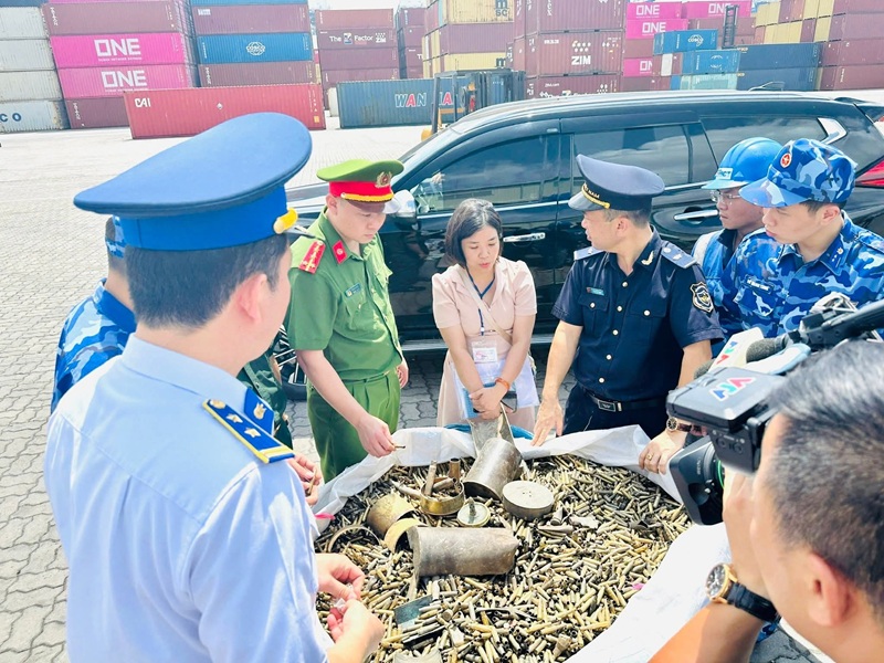 Siết chặt kiểm soát buôn lậu, gian lận thương mại những tháng cuối năm