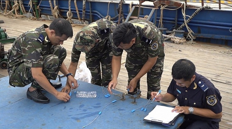 Siết chặt kiểm soát buôn lậu xăng dầu tại cửa khẩu, cảng biển