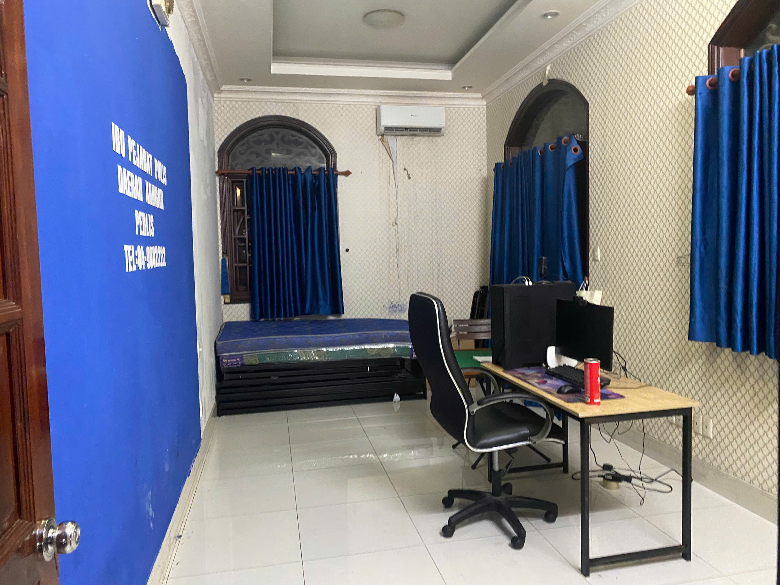 TP.HCM: Phát hiện nhiều người nước ngoài với phương tiện nghi vấn phục vụ lừa đảo online