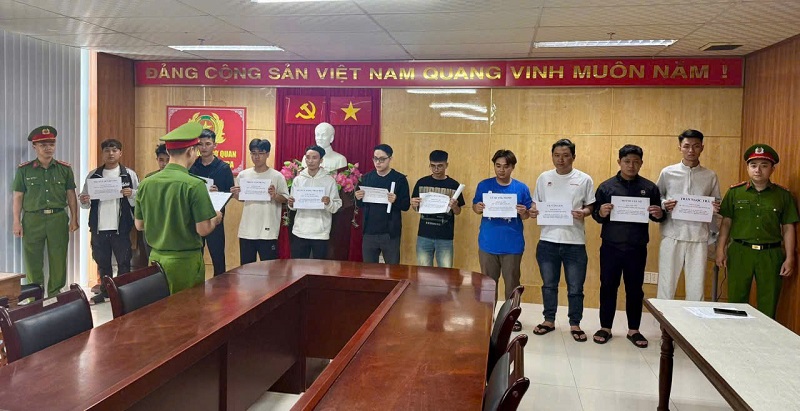 Khởi tố thêm 12 bị can trong vụ án sử dụng mạng máy tính chiếm đoạt tài sản