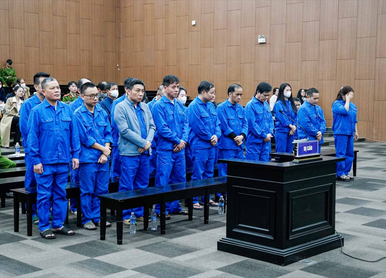 Hai cựu Phó chánh án và 27 đồng phạm bị tuyên phạt vụ “chạy án”