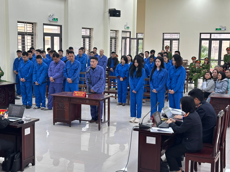 Xét xử ổ nhóm giả danh “công an phường”, lừa hơn 13.000 bị hại