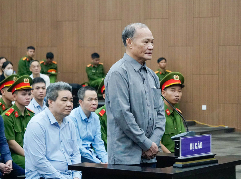 Nhận hối lộ 4,5 tỷ, cựu Thứ trưởng Hoàng Văn Thắng bị đề nghị phạt 4-5 năm tù