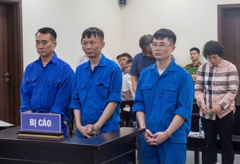 Trả hồ sơ, điều tra bổ sung vụ “bảo kê” sai phạm trật tự xây dựng