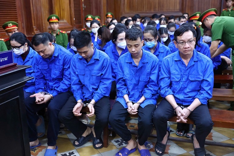 Tuyên án với 100 bị cáo trong vụ làm giả phiếu kết quả thử nghiệm sản phẩm