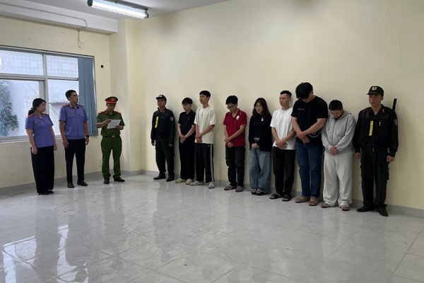 TP.HCM: Triệt phá đường dây buôn bán thuốc lá điện tử với doanh thu hàng tỷ đồng