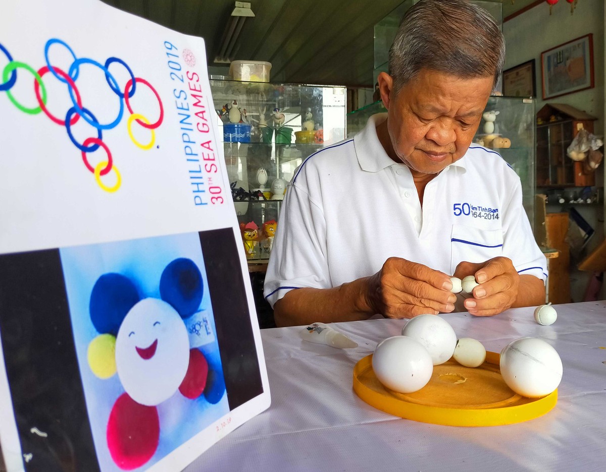 Linh vật Sea Games 30 qua bàn tay kỷ lục gia vỏ trứng của Việt Nam
