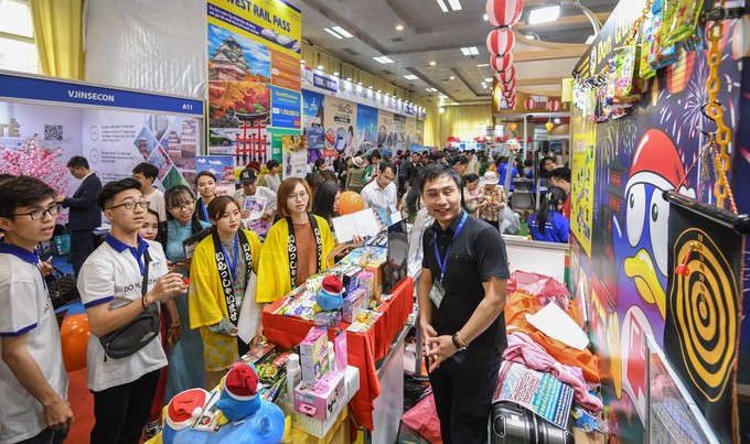 Những món ăn và trò chơi hút khách ở hội chợ du lịch ảnh 7