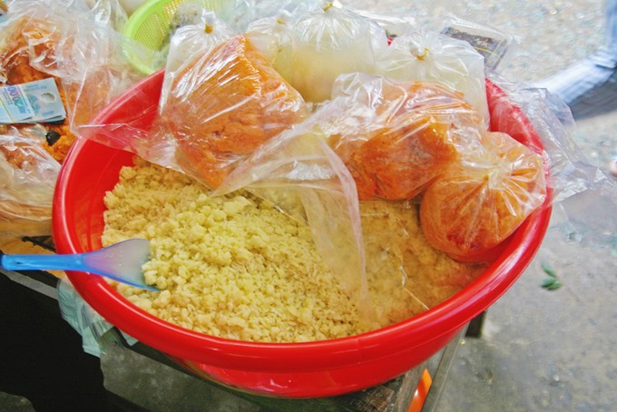 Chợ đặc sản miền Trung ở Sài Gòn tất bật dịp Tết Đoan Ngọ ảnh 8