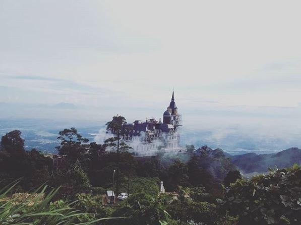 Nhiệt độ chỉ 18 độ C, Tam Đảo trở thành “thiên đường” trốn nắng tuyệt vời ảnh 1